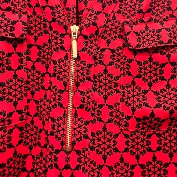 Like New Express Red and Black snowflake print 3/4 gold zip-top Size M - Picture 2 of 11